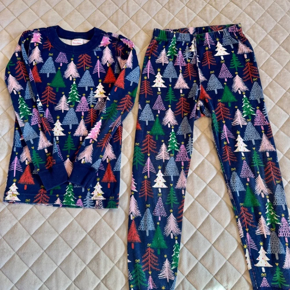 Hanna Andersson Christmas Pajamas - Picture 2 of 15